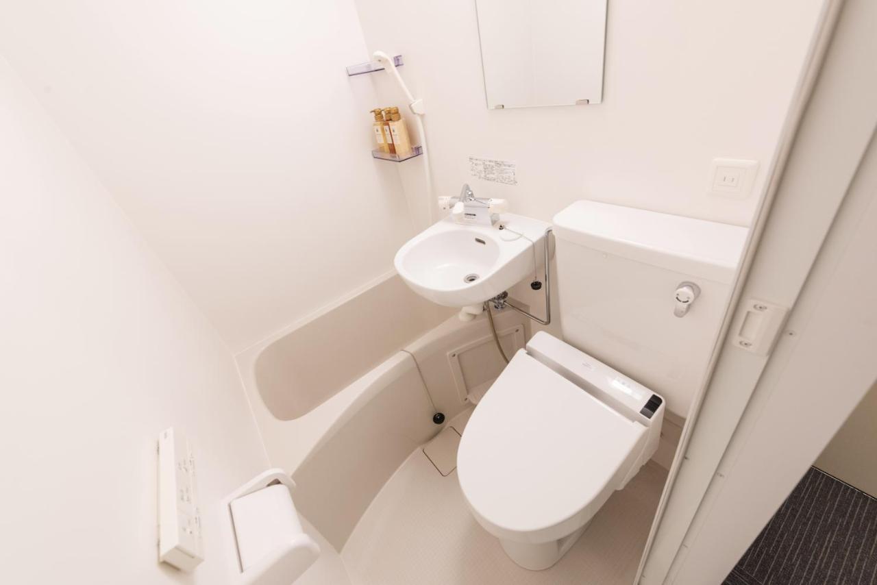 Hotel The One Shinimamiya Osaka Bagian luar foto